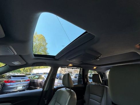 Used 2021 Honda Pilot Elite image 35