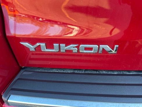 Used 2015 GMC Yukon Denali w/ Touring Package AWD/4WD image 7