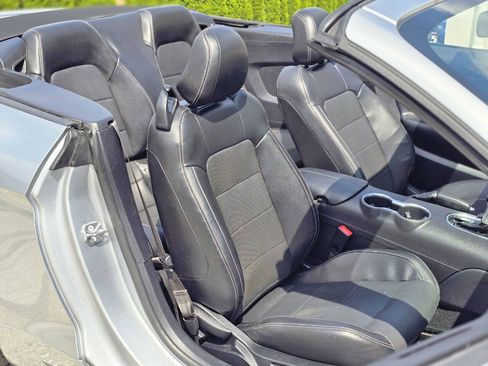 Used 2020 Ford Mustang Premium RWD image 22