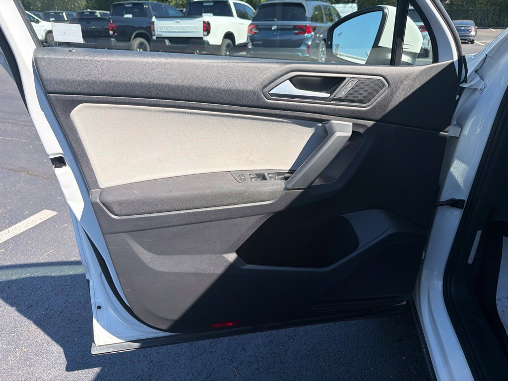 Used 2019 Volkswagen Tiguan S w/ Driver Assistance Package AWD/4WD image 17