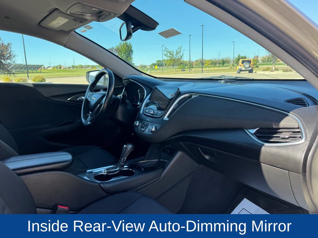 Used 2016 Chevrolet Malibu LT FWD image 27