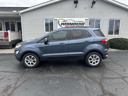Used 2021 Ford EcoSport SE w/ SE Convenience Package image 4