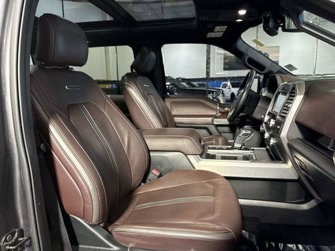 Used 2016 Ford F150 Platinum w/ Equipment Group 701A Luxury image 35