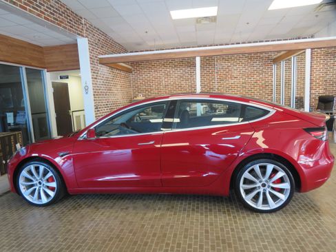 Used 2018 Tesla Model 3 Performance image 54