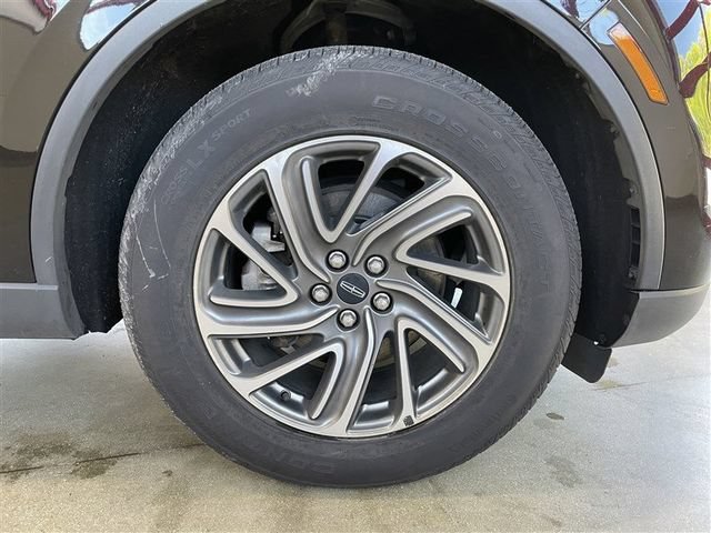 Used 2023 Lincoln Aviator AWD image 34