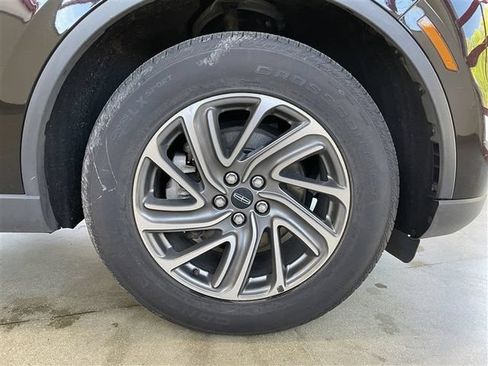 Used 2023 Lincoln Aviator AWD image 34