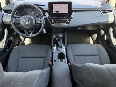 Used 2024 Toyota Corolla LE FWD image 11