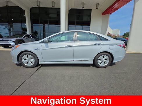 Used 2014 Hyundai Sonata Hybrid FWD image 4