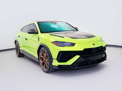 Used 2024 Lamborghini Urus Performante AWD/4WD image 1