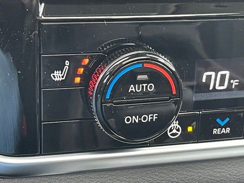 New 2025 Nissan Rogue SL w/ Tech Package image 33