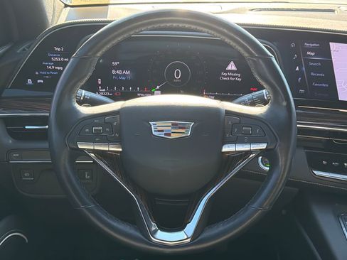 Used 2024 Cadillac Escalade Luxury RWD image 24