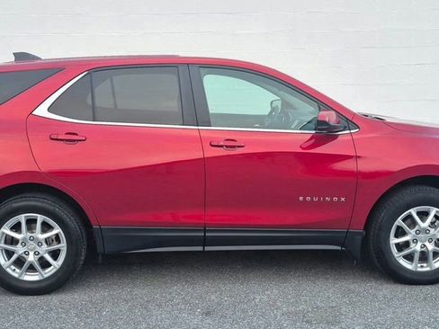 Used 2024 Chevrolet Equinox LT w/ LPO, Floor Liner Package image 36