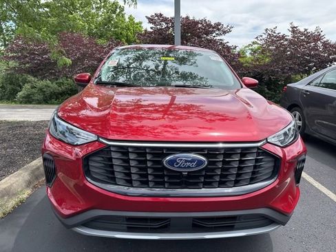Used 2023 Ford Escape Active w/ Tech Pack #2 AWD/4WD image 10