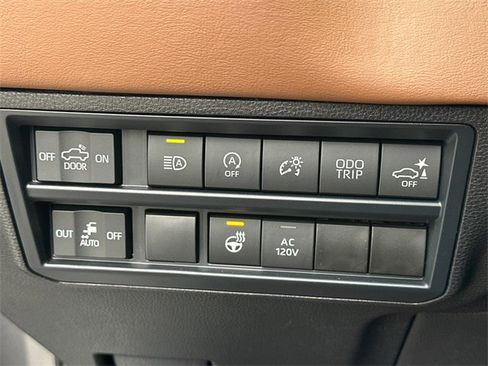 Used 2024 Toyota Tundra 1794 Edition image 27