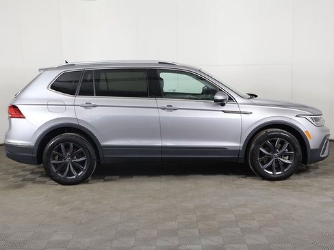 Used 2022 Volkswagen Tiguan SE image 17