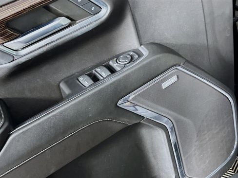 Used 2023 GMC Sierra 1500 Elevation w/ Elevation Premium Package image 16