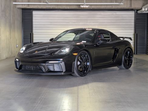 Certified 2023 Porsche 718 Cayman GT4 RWD image 1