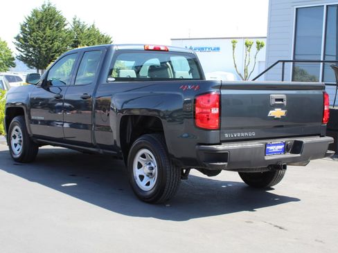 Used 2018 Chevrolet Silverado 1500 W/T w/ Trailering Package AWD/4WD image 4