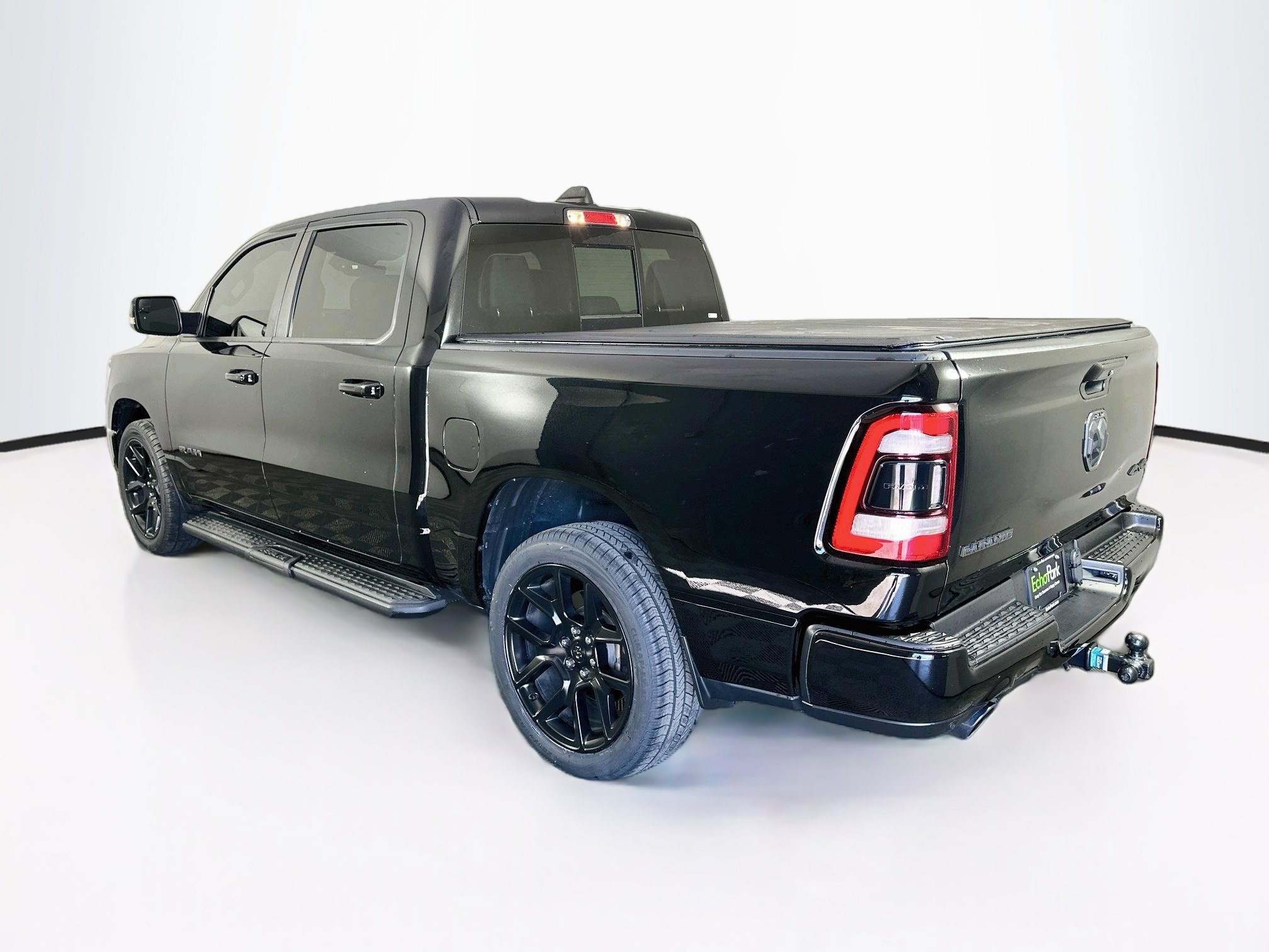 Used 2023 RAM 1500 Laramie AWD/4WD image 5