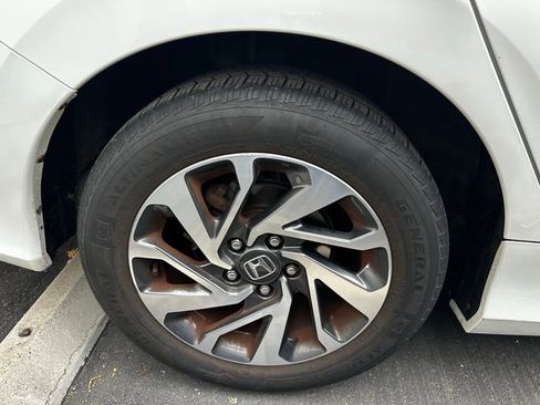 Used 2016 Honda Civic EX image 14