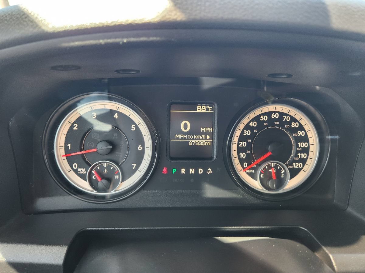 Used 2014 RAM 1500 Express RWD image 24