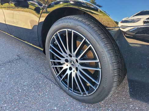 Certified 2025 Mercedes-Benz C 300 Sedan image 5