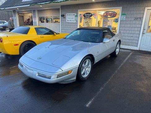 Used 1996 Chevrolet Corvette Convertible RWD image 14