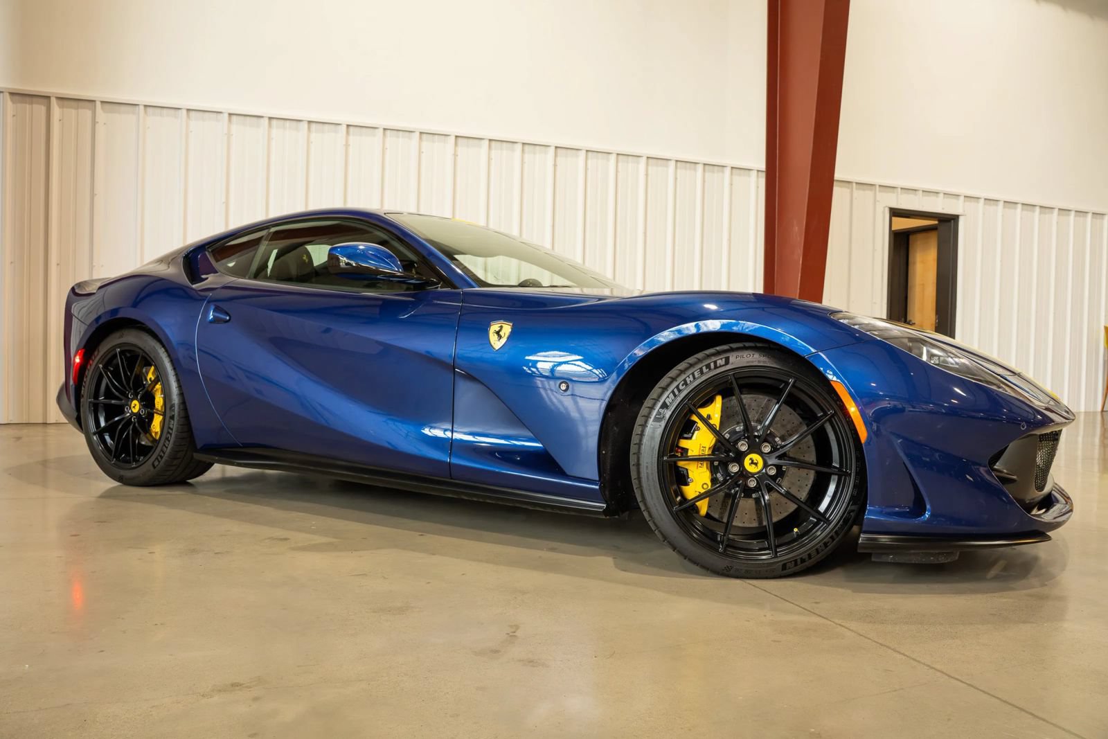 Used 2019 Ferrari 812 Superfast RWD image 28