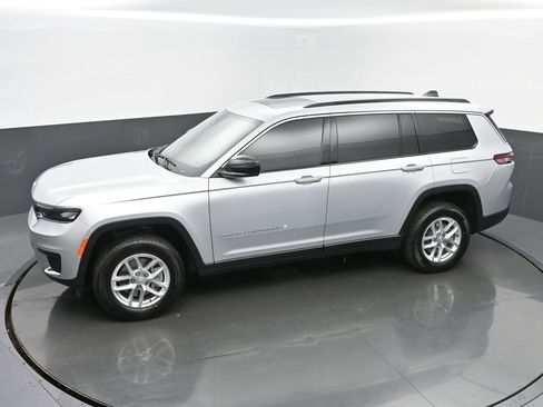 New 2025 Jeep Grand Cherokee L Laredo w/ Luxury Tech Group I image 41