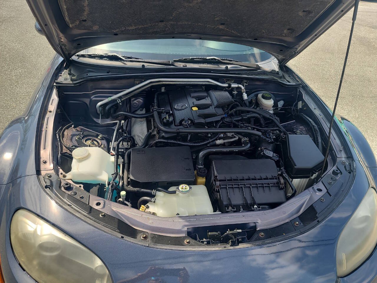 Used 2006 MAZDA MX-5 Miata Touring RWD image 28