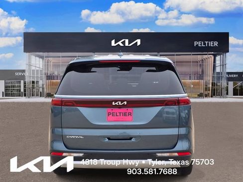 Certified 2024 Kia Carnival EX FWD image 5