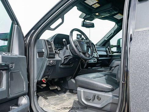 Used 2022 Ford F550 4x4 Crew Cab Super Duty image 29