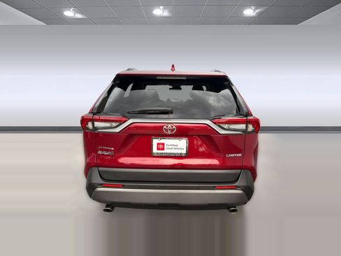 Used 2021 Toyota RAV4 Limited FWD image 10