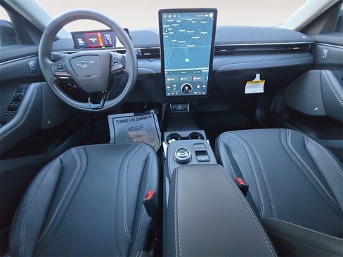 Used 2024 Ford Mustang Mach-E Premium image 10