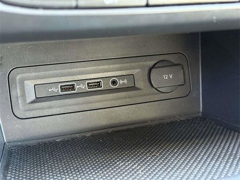 Used 2020 Volkswagen Atlas SE w/ Towing Package image 26