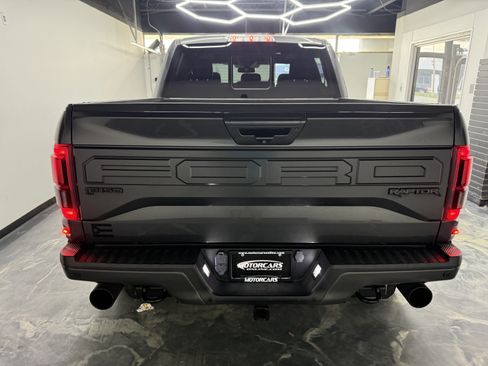 Used 2018 Ford F150 Raptor w/ Equipment Group 802A Luxury AWD/4WD image 4