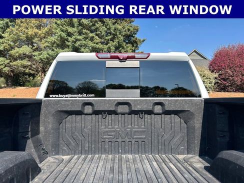 Used 2024 GMC Sierra 1500 AT4 w/ Technology Package image 15