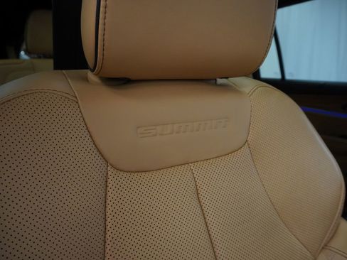 Certified 2025 Jeep Grand Cherokee L Summit AWD/4WD image 52