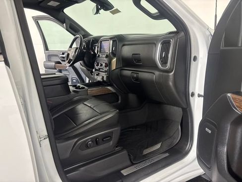 Used 2020 Chevrolet Silverado 2500 High Country w/ Z71 Off-Road Package AWD/4WD image 33