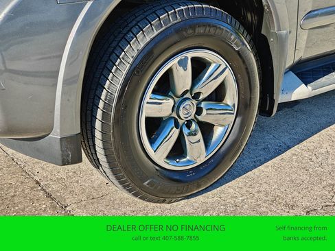 Used 2014 Nissan Armada SV image 25