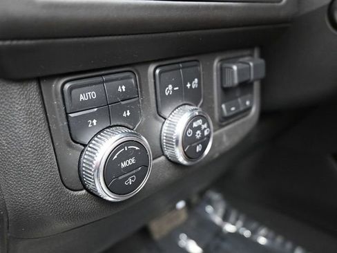 Used 2023 GMC Yukon XL Denali Ultimate image 14