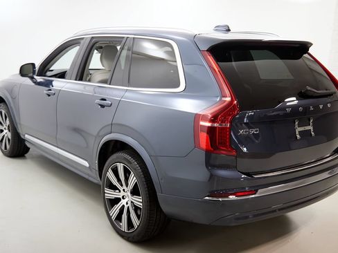 Used 2024 Volvo XC90 T8 Ultimate w/ Protection Package Premier AWD/4WD image 7