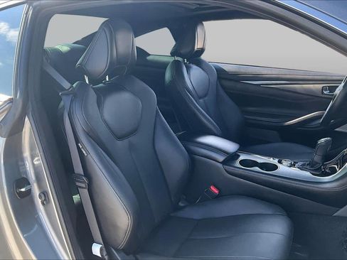 Used 2022 INFINITI Q60 3.0t Luxe w/ Essential Package RWD image 7