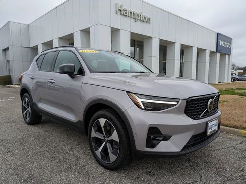 New 2026 Volvo XC40 B5 Plus w/ Protection Package Premier image 2