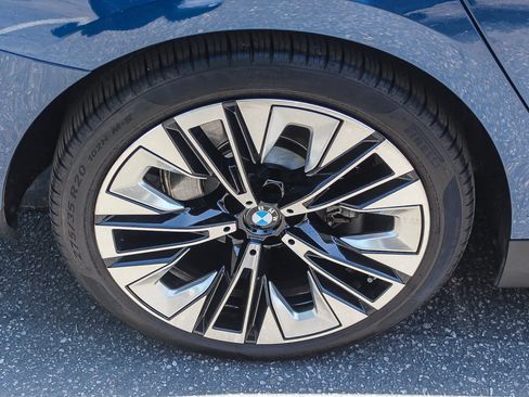 Used 2026 BMW 530i RWD image 8