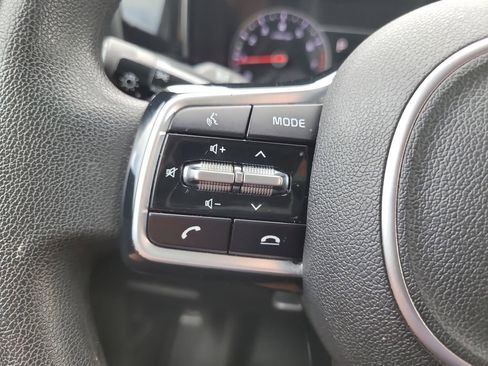 Used 2021 Kia Sorento LX FWD image 26