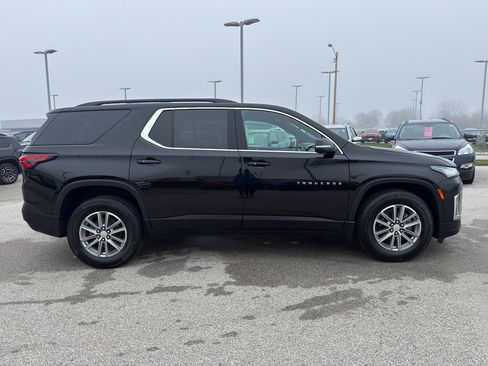 Used 2023 Chevrolet Traverse LT image 4