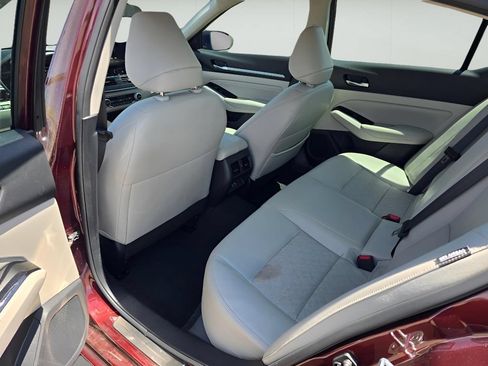 Used 2023 Nissan Altima 2.5 SL AWD/4WD image 27