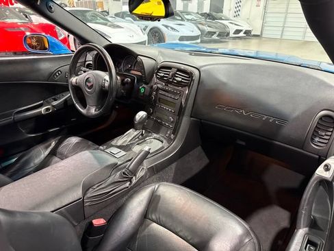 Used 2010 Chevrolet Corvette Coupe w/ 3LT RWD image 10