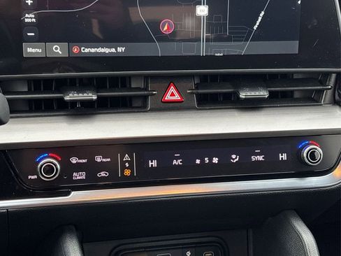 Used 2023 Kia Sportage EX image 27